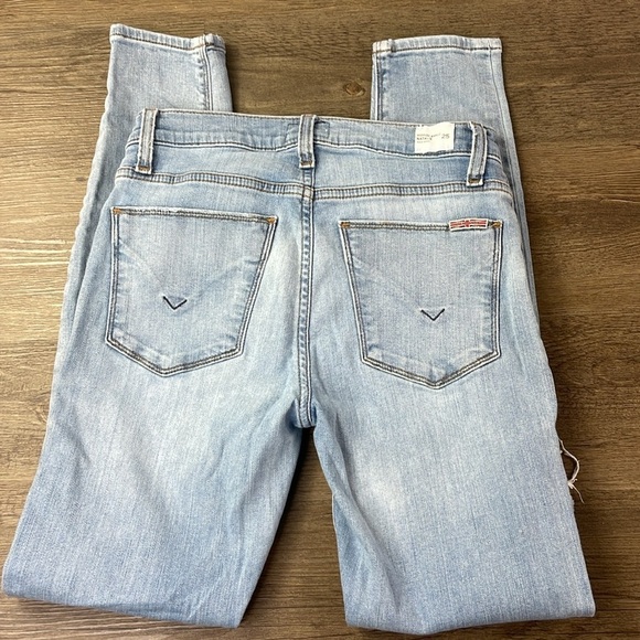 Hudson Women’s Mid Rise Natalie Ankle Skinny Jeans, distressed, size 25 - Picture 10 of 13